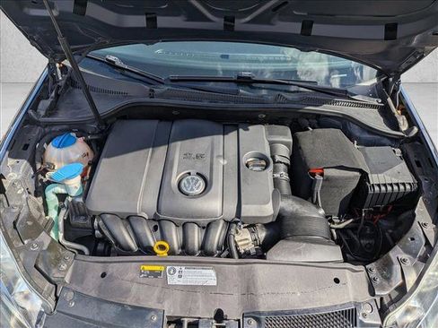 Used 2014 Volkswagen Golf 4-Door image 22