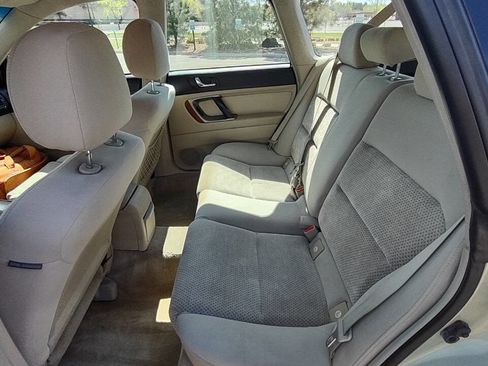 Used 2005 Subaru Outback 2.5i image 21