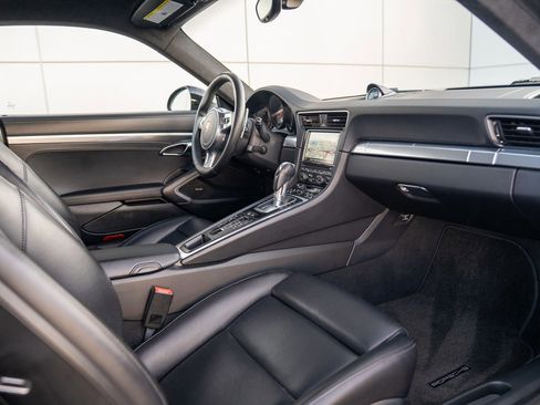 Used 2013 Porsche 911 Carrera S image 24