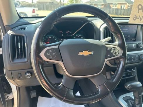 Used 2021 Chevrolet Colorado LT image 16