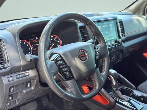 Used 2022 Nissan Frontier Pro-X RWD image 9