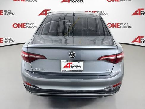 Used 2023 Volkswagen Jetta SE w/ Panoramic Sunroof Package FWD image 6