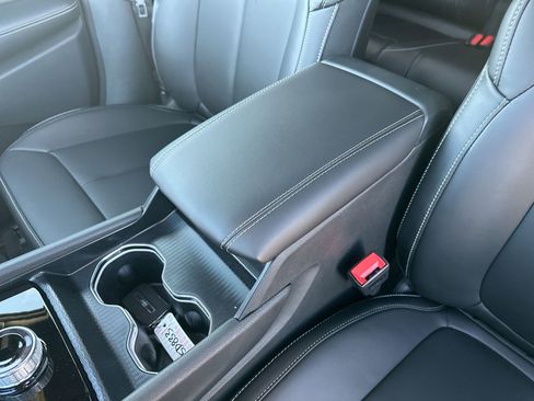 New 2025 Jeep Grand Cherokee Limited w/ Black Appearance Package RWD image 21