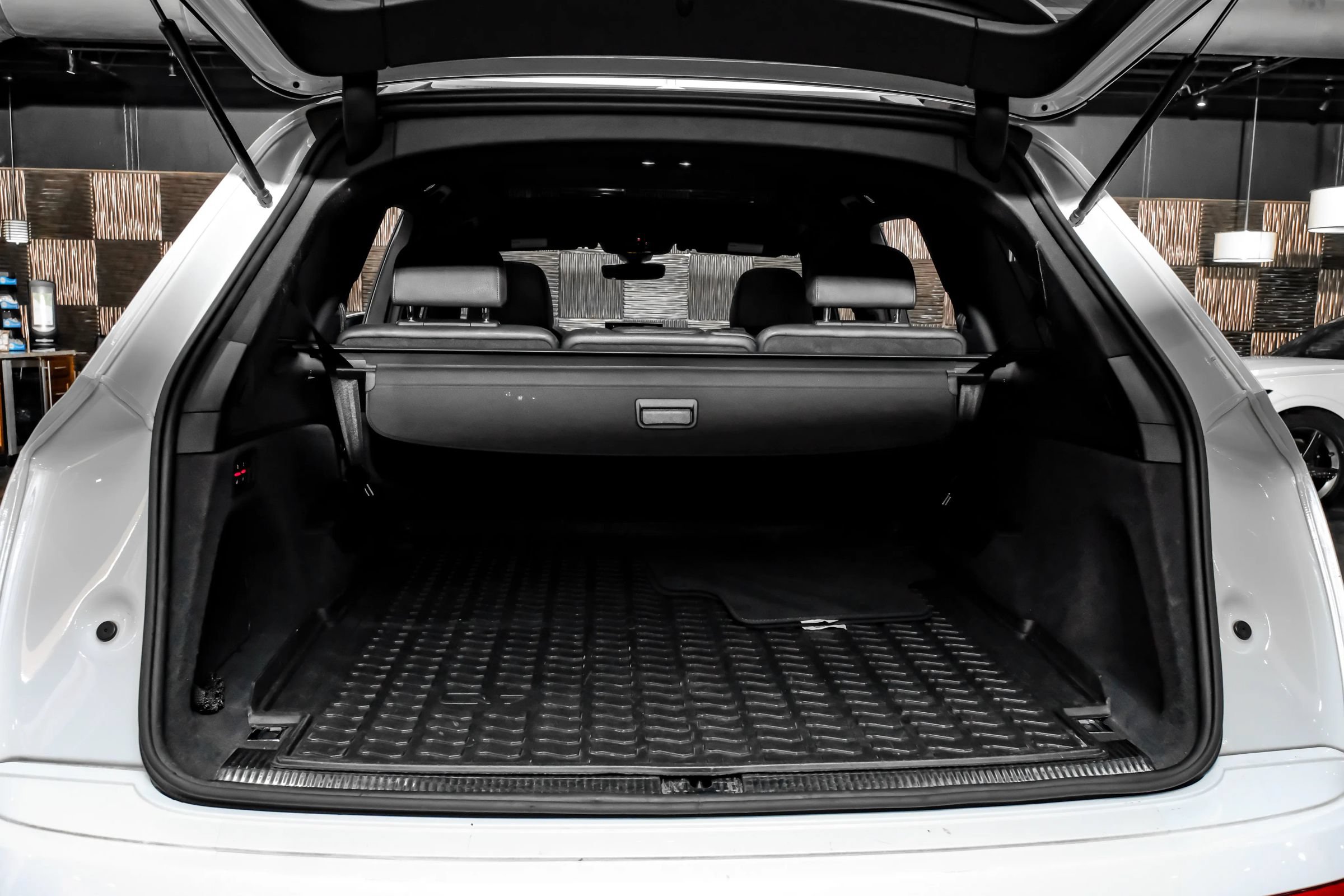 Used 2019 Audi Q7 3.0T Prestige AWD/4WD image 61
