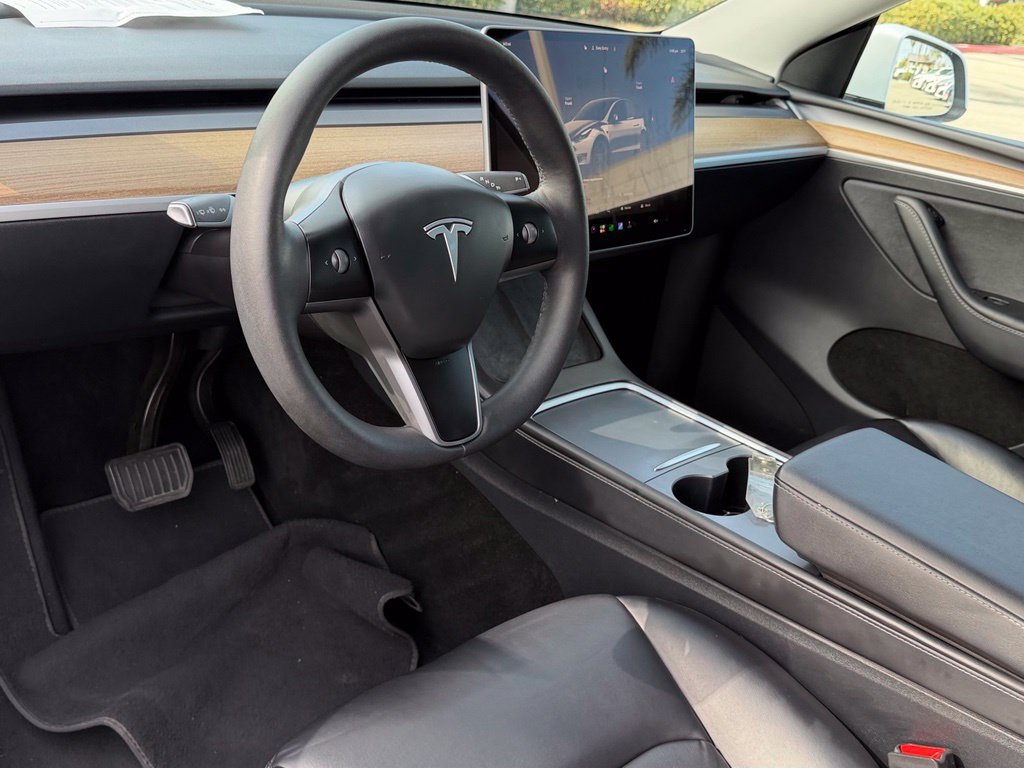 Used 2024 Tesla Model Y Long Range RWD image 20
