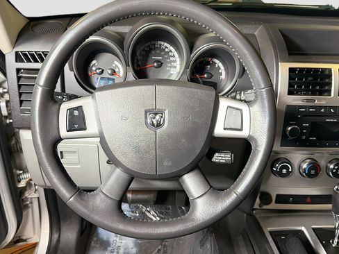Used 2010 Dodge Nitro SXT image 16