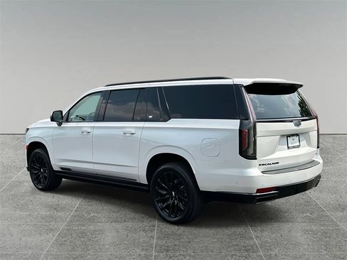 Certified 2024 Cadillac Escalade ESV Sport Platinum w/ LPO, ONYX Package image 12