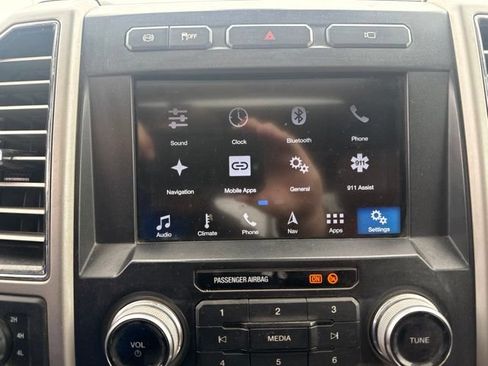 Used 2019 Ford F350 King Ranch w/ King Ranch Ultimate Package AWD/4WD image 2