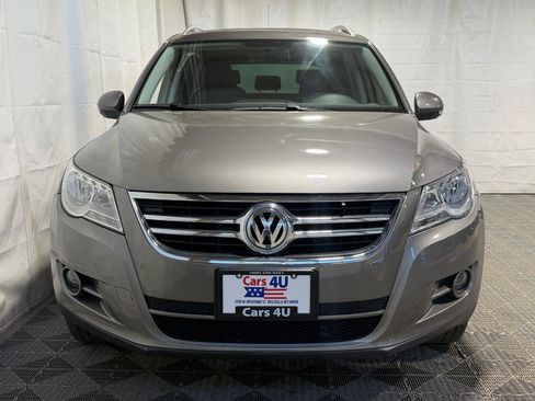 Used 2010 Volkswagen Tiguan Wolfsburg Edition AWD/4WD image 2