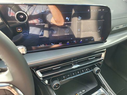 New 2026 Chevrolet Traverse LT w/ Driver Confidence Package image 29