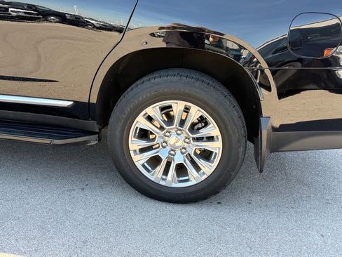 Used 2023 GMC Yukon Denali image 25