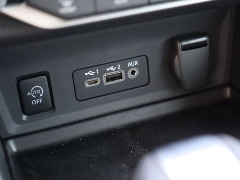 Used 2025 Nissan Sentra SV w/ All-Weather Package FWD image 23