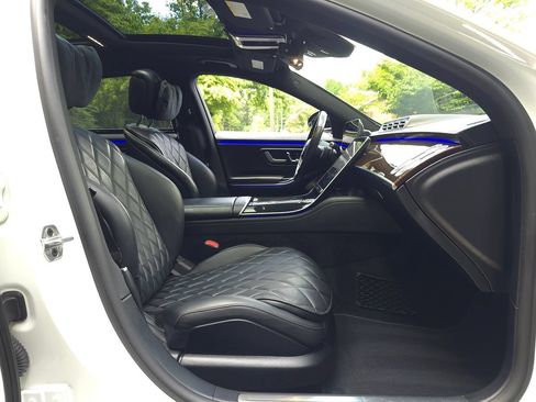 Used 2023 Mercedes-Benz S 580 4MATIC Sedan image 21