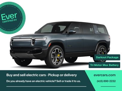 Used 2025 Rivian R1S Premium Dual