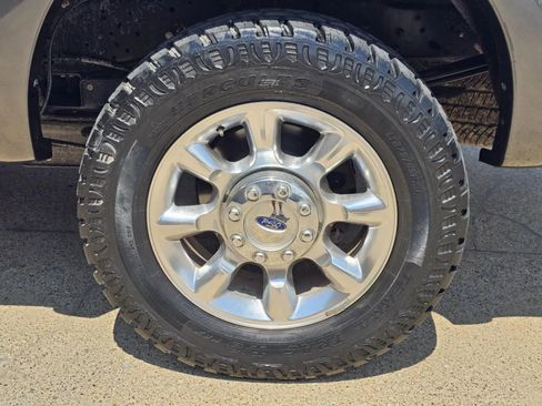 Used 2015 Ford F250 Lariat w/ Lariat Interior Package image 30