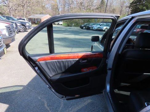 Used 2005 Lexus LS 430 image 14