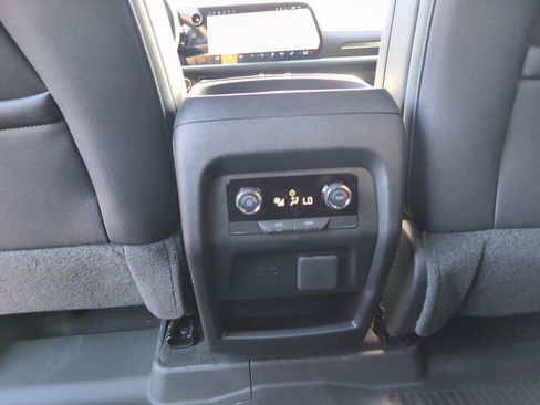 New 2026 Chevrolet Traverse LT w/ Driver Confidence Package FWD image 35