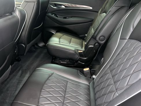 Used 2023 Buick Enclave Avenir w/ Avenir Technology Package AWD/4WD image 10
