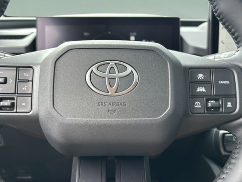 Used 2026 Toyota RAV4 Limited AWD/4WD image 27