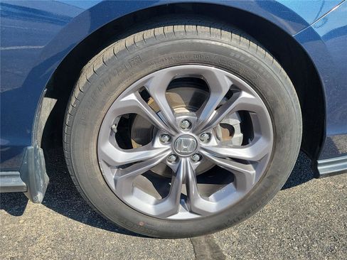 Used 2024 Honda Accord EX image 5
