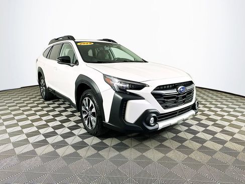Used 2024 Subaru Outback Limited AWD/4WD image 3