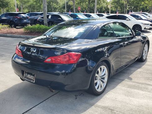 Used 2015 INFINITI Q60 Convertible w/ Premium Package RWD image 7