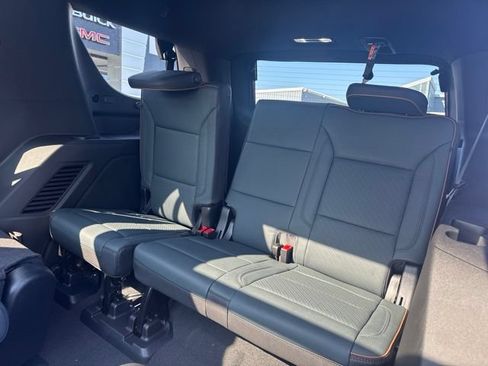 New 2026 GMC Yukon AT4 w/ LPO, Floor Liner Package AWD/4WD image 16