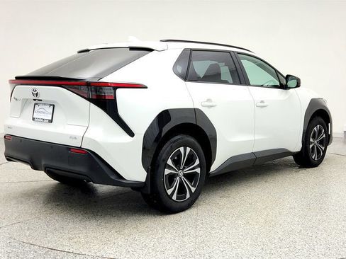 Used 2024 Toyota bZ4X AWD image 5