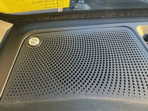 Used 2023 Ford Bronco Wildtrak image 20