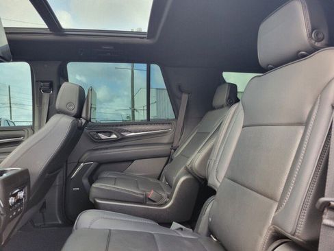 Used 2021 GMC Yukon Denali w/ Denali Premium Package RWD image 27