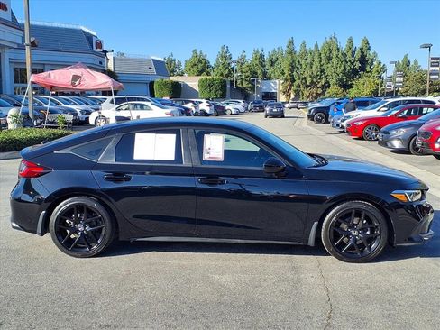 Used 2023 Honda Civic Sport image 6