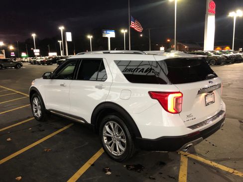 Used 2023 Ford Explorer Limited image 6