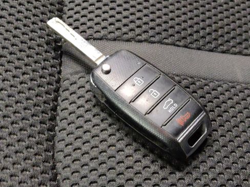 Used 2020 Kia Optima LX FWD image 32