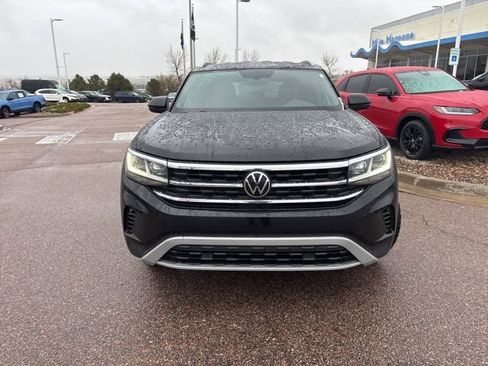 Used 2020 Volkswagen Atlas Cross Sport SE AWD/4WD image 2
