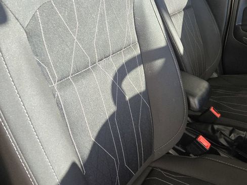 Used 2019 Ford EcoSport SE image 5