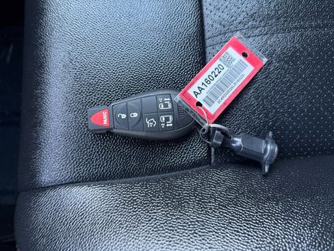 Used 2020 Dodge Grand Caravan GT FWD image 17