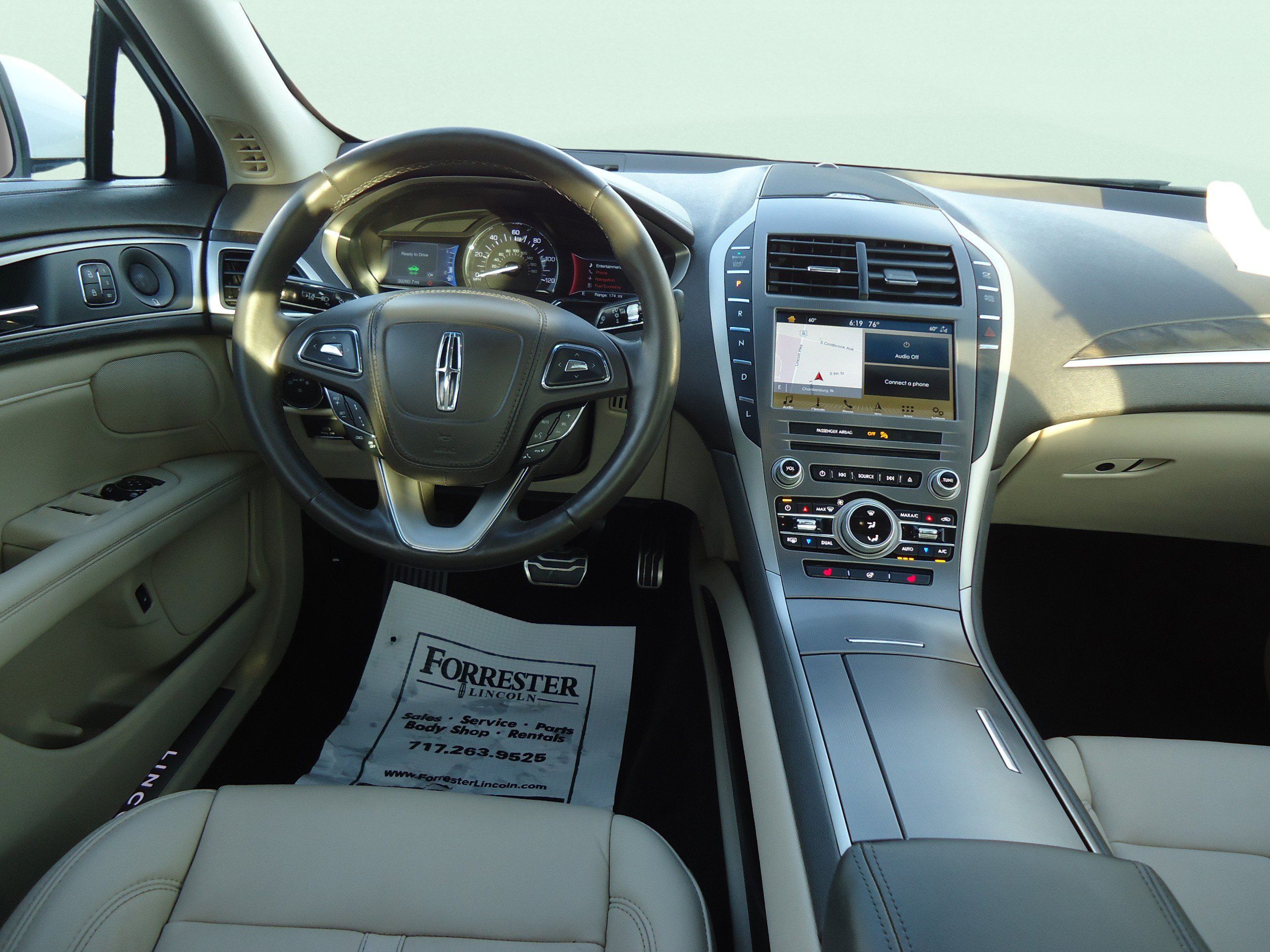 Used 2019 Lincoln MKZ Reserve w/ Reserve Plus Package FWD image 11