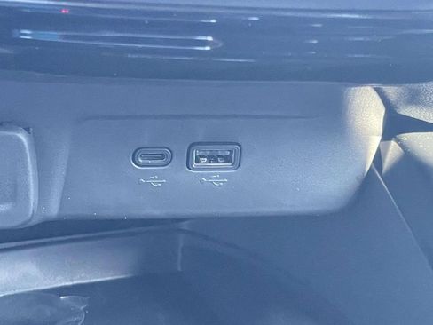 New 2026 Chevrolet Trax RS w/ Sunroof Package FWD image 26
