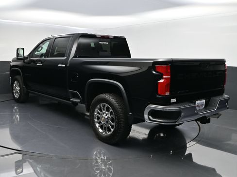 New 2026 Chevrolet Silverado 2500 LTZ w/ LTZ Convenience Package AWD/4WD image 5