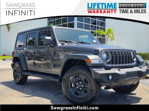 Used 2026 Jeep Wrangler Unlimited Sport AWD/4WD image 1