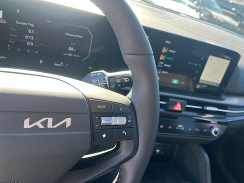 New 2026 Kia Sportage SX image 21