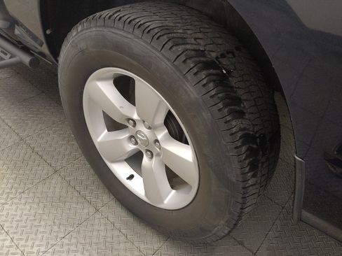 Used 2014 RAM 1500 Express RWD image 31