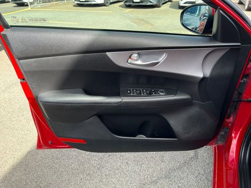 Used 2024 Kia Forte LXS image 18