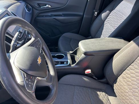 Used 2021 Chevrolet Equinox LT image 21