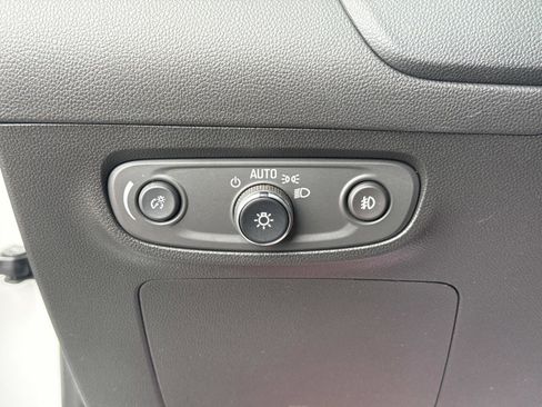 Used 2022 Buick Encore GX Select FWD image 24