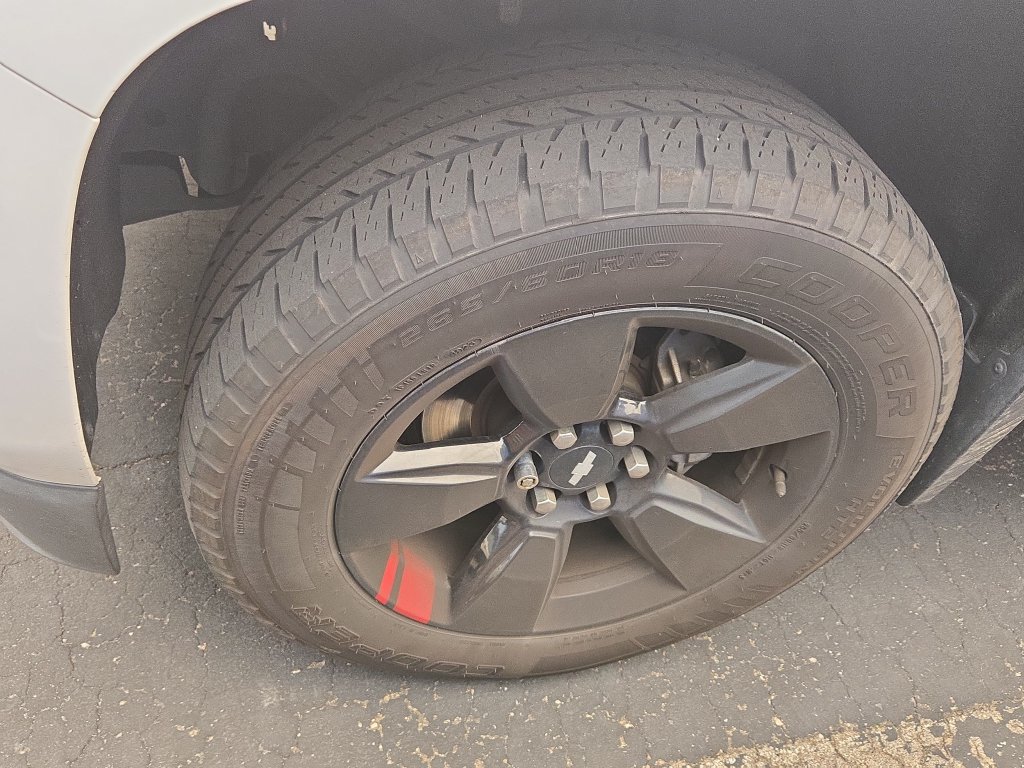Used 2018 Chevrolet Colorado LT w/ Redline Special Edition AWD/4WD image 7