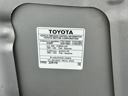 Used 2018 Toyota Corolla SE FWD image 19