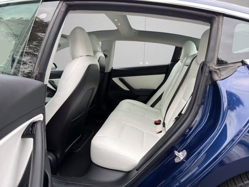 Used 2018 Tesla Model 3 Long Range image 10