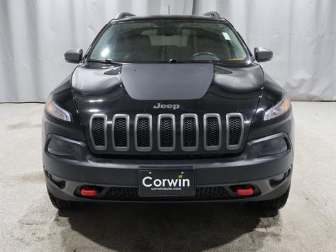 Used 2018 Jeep Cherokee Trailhawk w/ Comfort/Convenience Group image 9