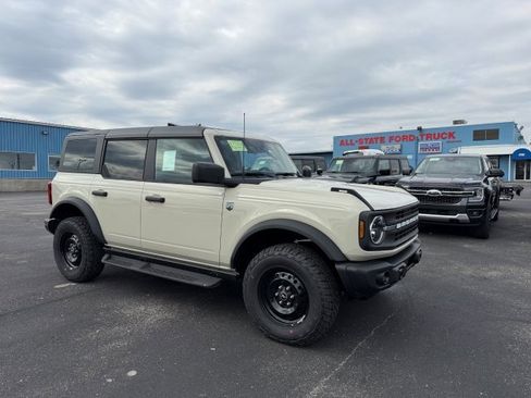 New 2026 Ford Bronco Big Bend AWD/4WD image 1